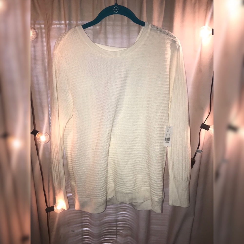 Low back sweater